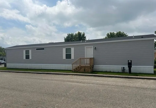 $69,999 | 69205 Garver Road, Edwardsburg, MI 49112