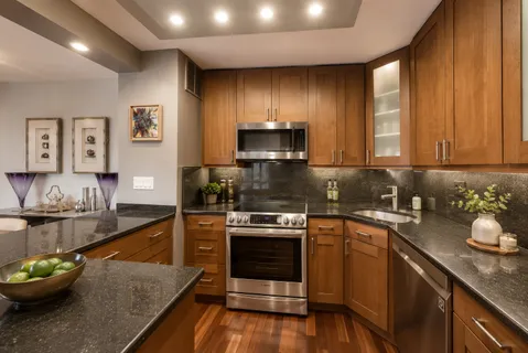 $585,000 | 155 North Harbor Drive, Unit 3102, Chicago, IL 60601