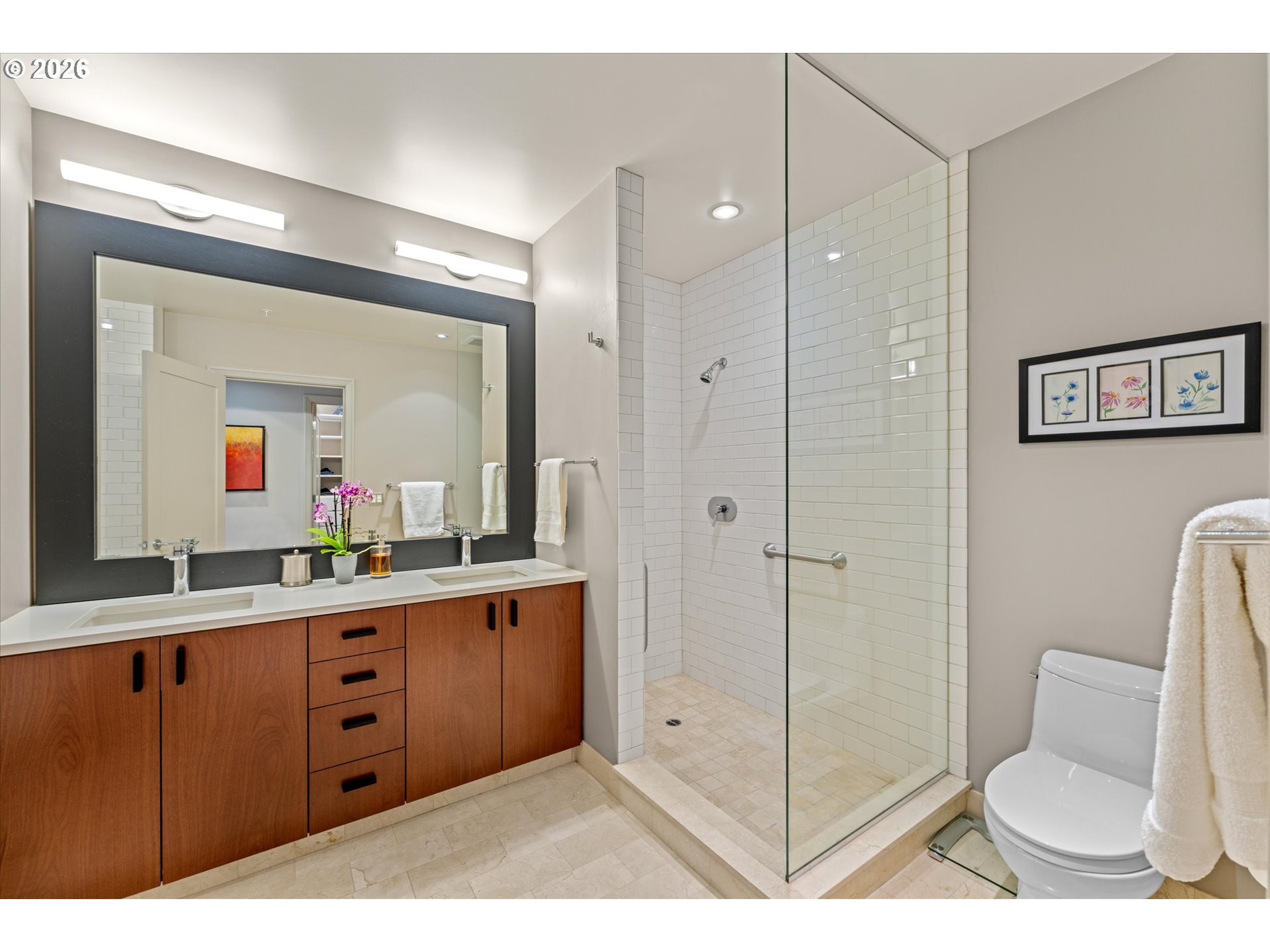 1025 Northwest Couch Street, Unit 1114 Portland, OR 97209 - Photo 25 of 38 En Suite Bathroom