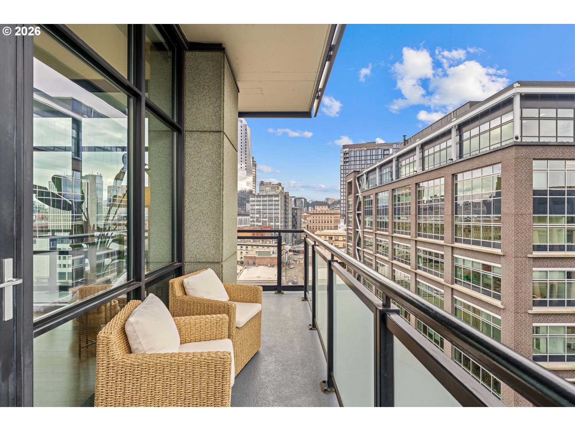 1025 Northwest Couch Street, Unit 1114 Portland, OR 97209 - Photo 30 of 38 Balcony