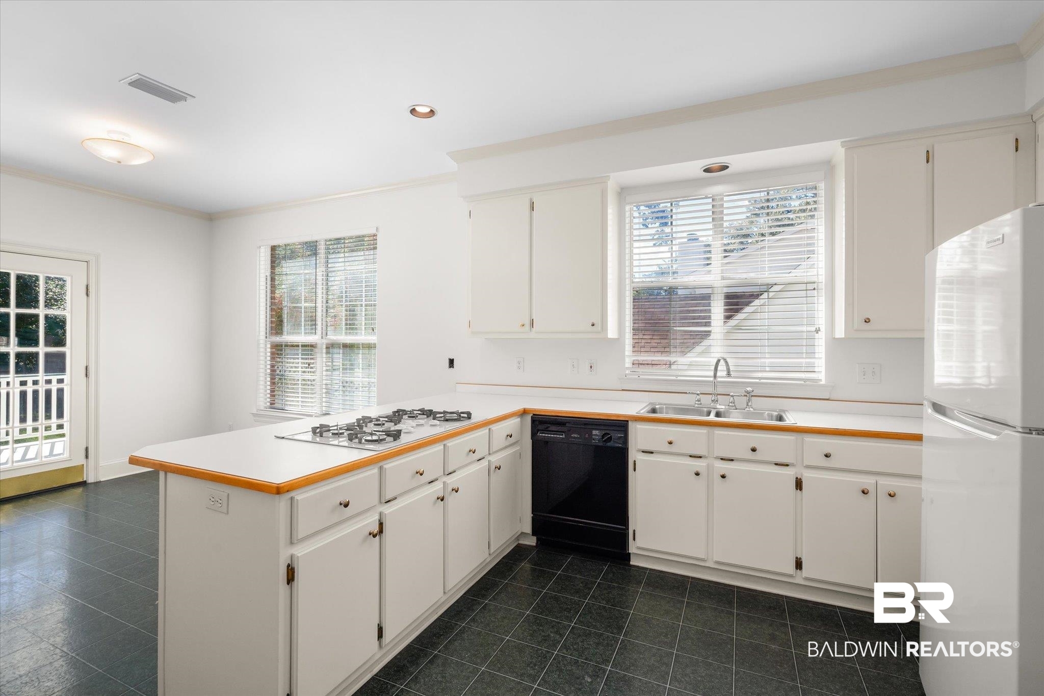 3739 Sheips Lane Mobile, AL 36608 - Photo 5 of 40