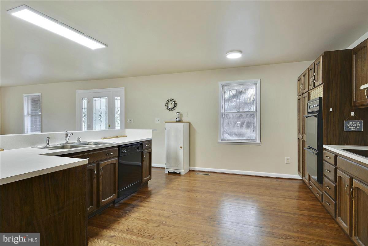 102 Davidson Road Stevensville, MD 21666 - Photo 14 of 19 Kitchen