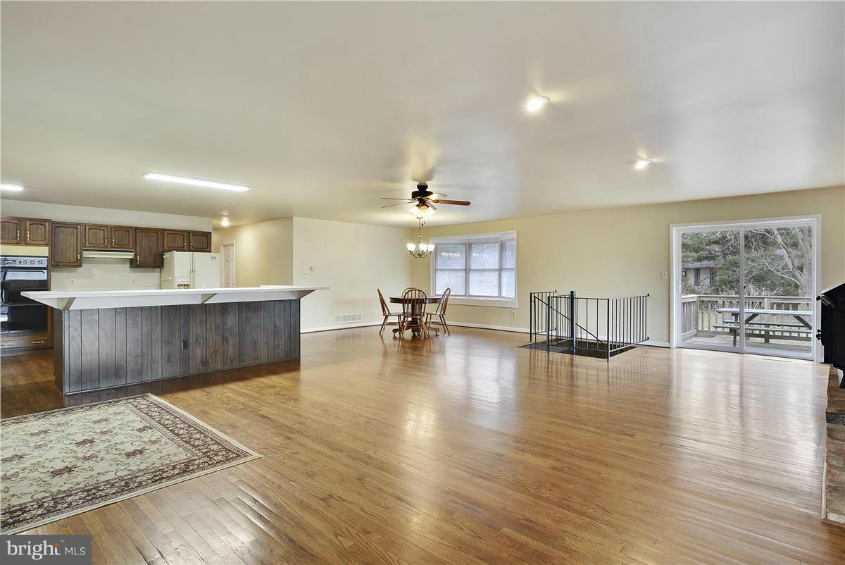 102 Davidson Road Stevensville, MD 21666 - Photo 16 of 19 Family Room