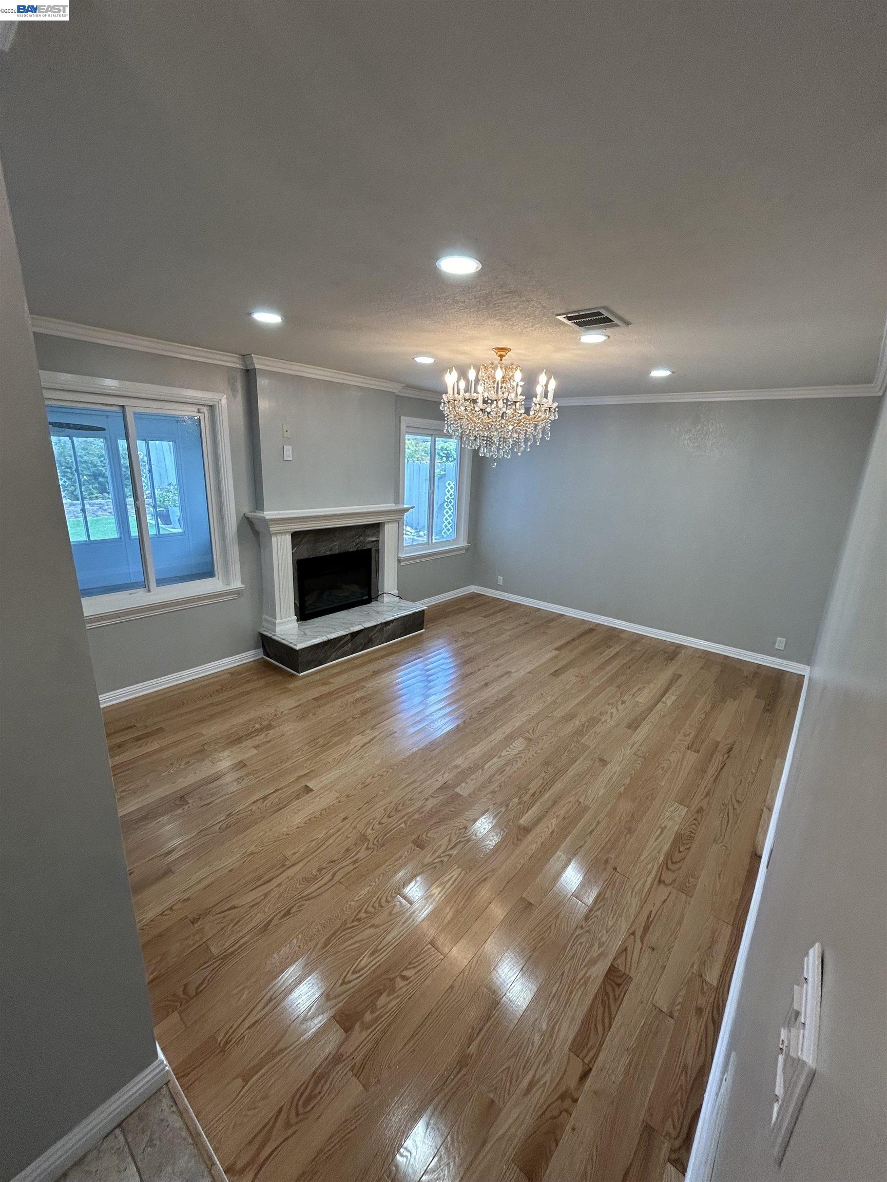 2057 Rosedale Drive San Pablo, CA 94806 - Photo 8 of 33