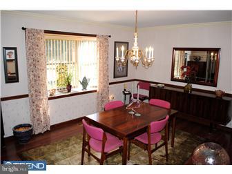 8992 Pine Road Philadelphia, PA 19115 - Photo 3 of 12 Dining Room