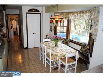 8992 Pine Road Philadelphia, PA 19115 - Photo 5 of 12 Kitchen