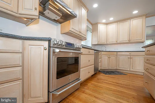 $6,500 | 714 Greythorne Road, Wynnewood, PA 19096