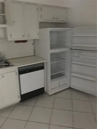 $2,200 | 1200 Northeast Miami Gardens Drive, Unit 315W, Miami, FL 33179