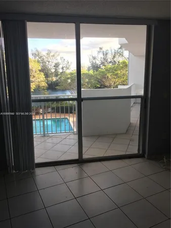 $2,200 | 1200 Northeast Miami Gardens Drive, Unit 315W, Miami, FL 33179