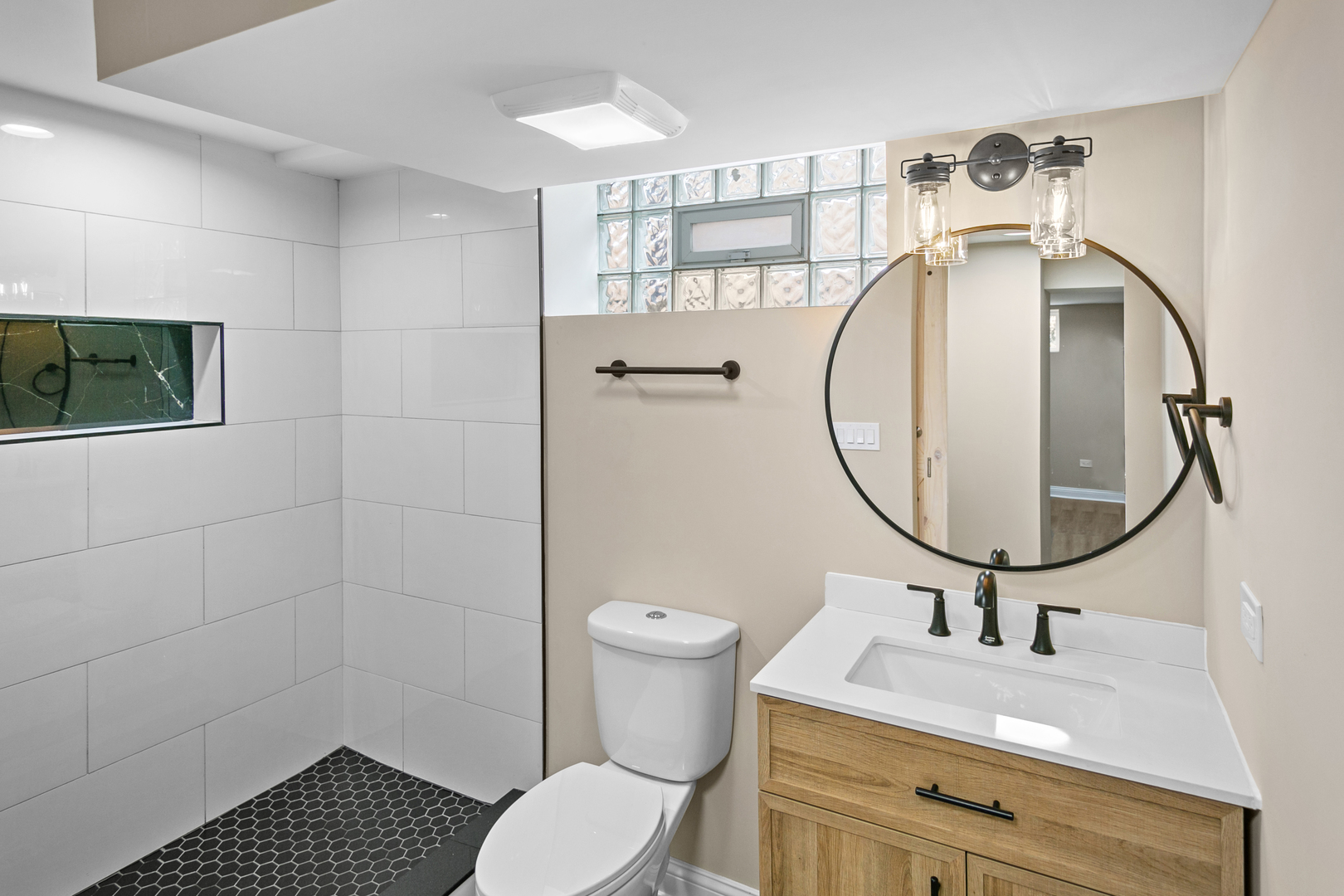 551 Barberry Road Highland Park, IL 60035 - Photo 13 of 19 Gallery Image 13