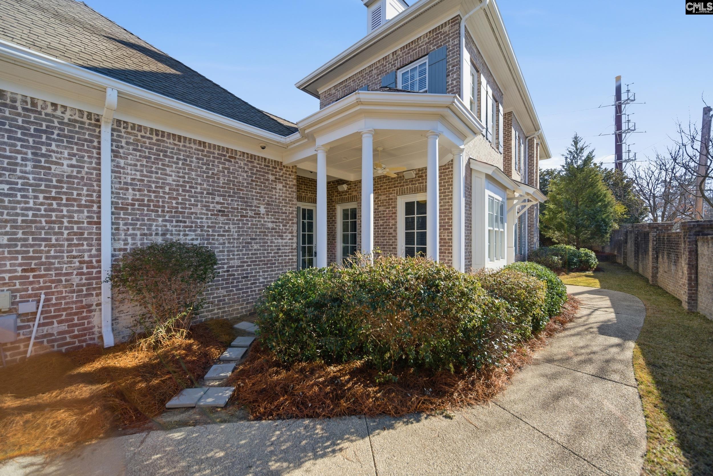 2 Highborne Court Columbia, SC 29204 - Photo 3 of 26
