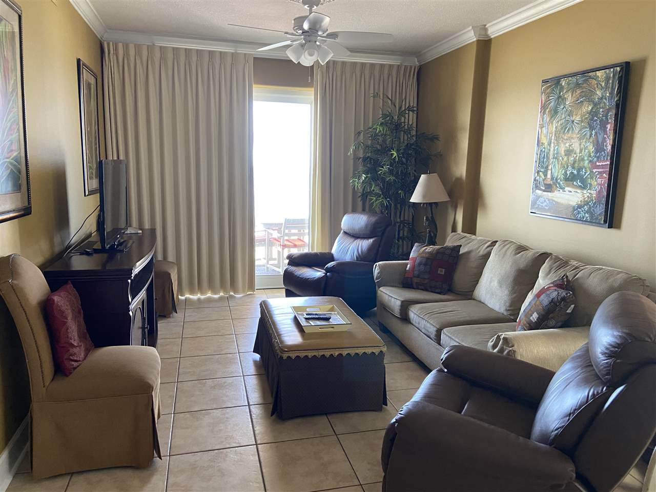809 West Beach Boulevard, Unit 406 Gulf Shores, AL 36542 - Photo 13 of 19 Living Room