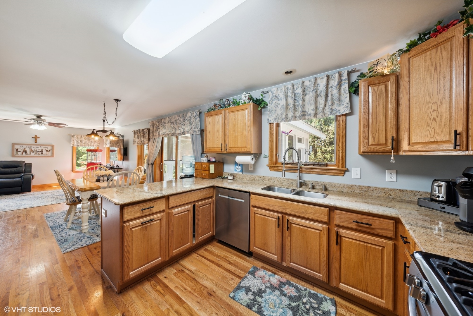 2735 North 35th Road Seneca, IL 61360 - Photo 13 of 36