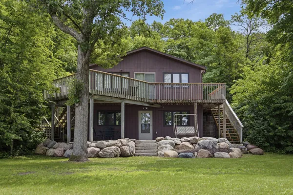 $840,000 | 35743 Fawn Oaks Trail, Dent, MN 56528