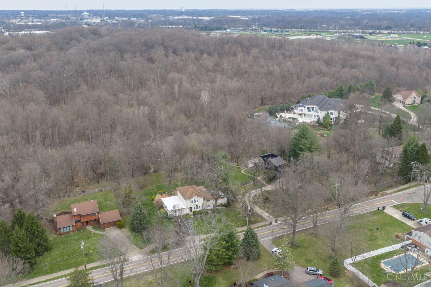 10810 Deerfield Road Montgomery, OH 45242 - Photo 11 of 25