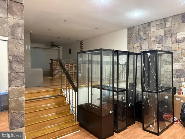 $2,600 | 5107 Bay Road, Bensalem, PA 19020