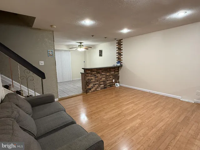 $2,600 | 5107 Bay Road, Bensalem, PA 19020