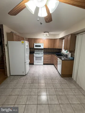 $2,600 | 5107 Bay Road, Bensalem, PA 19020