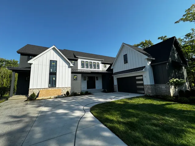 $1,899,000 | 1445 Pfingsten Road, Northbrook, IL 60062