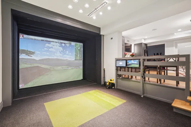 $1,899,000 | 1445 Pfingsten Road, Northbrook, IL 60062