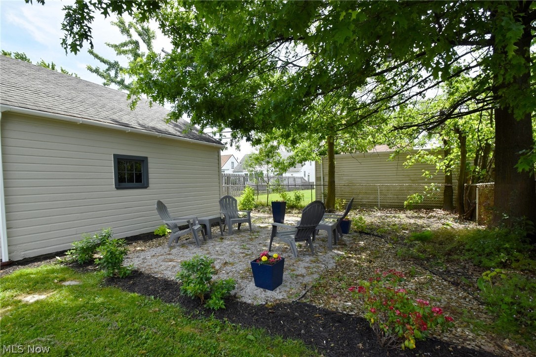 4198 Okalona Road Cleveland, OH 44121 - Photo 37 of 40