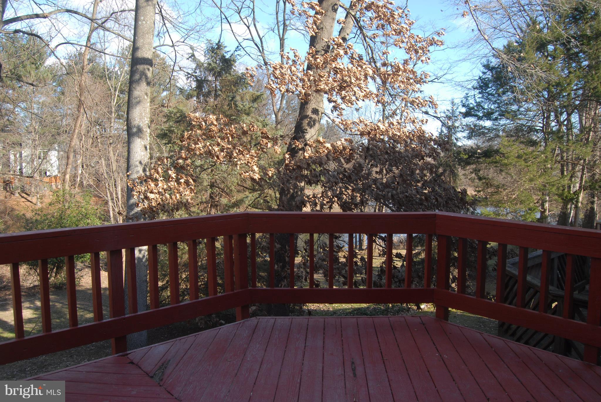 2343 London Bridge Drive Silver Spring, MD 20906 - Photo 26 of 28 Exterior rear deck