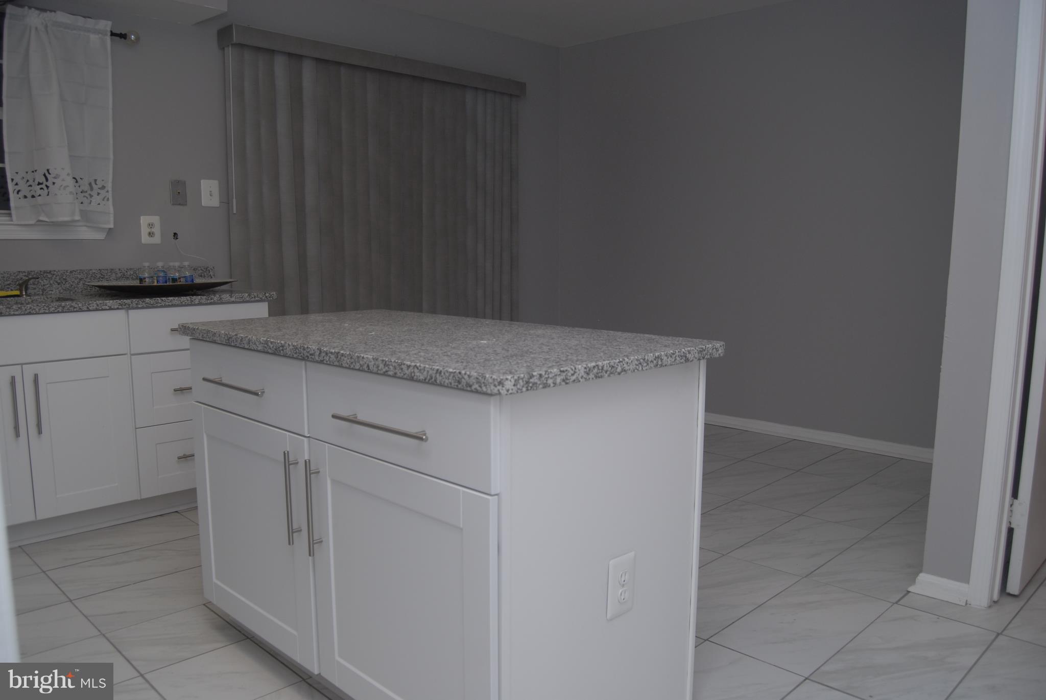 2343 London Bridge Drive Silver Spring, MD 20906 - Photo 7 of 28 Kitchen