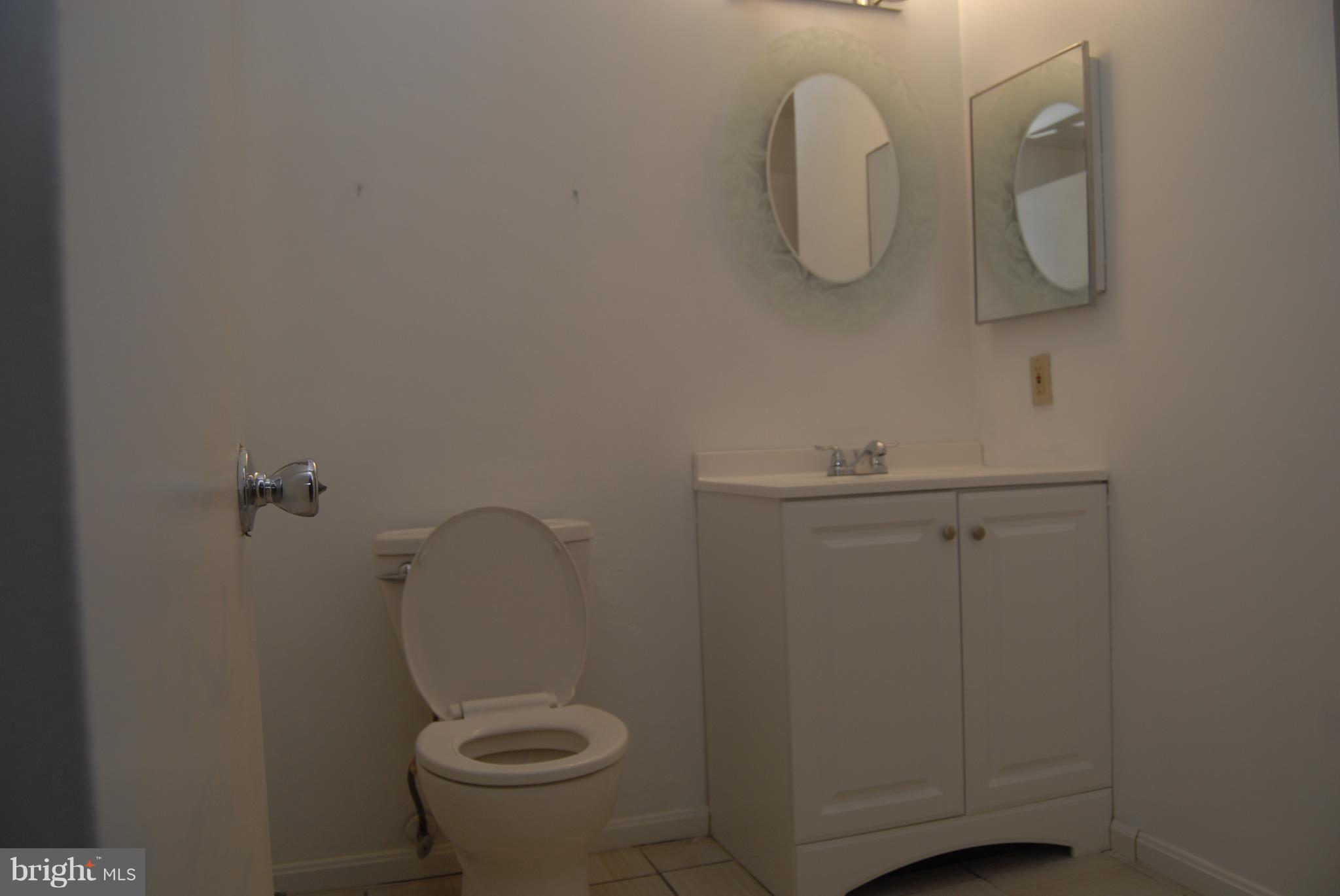 2343 London Bridge Drive Silver Spring, MD 20906 - Photo 10 of 28 Upper level bath