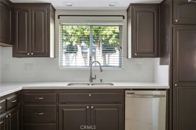 $1,199,000 | 1609 Catalina Avenue, Santa Ana, CA 92705