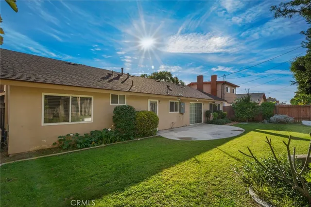 $1,199,000 | 1609 Catalina Avenue, Santa Ana, CA 92705
