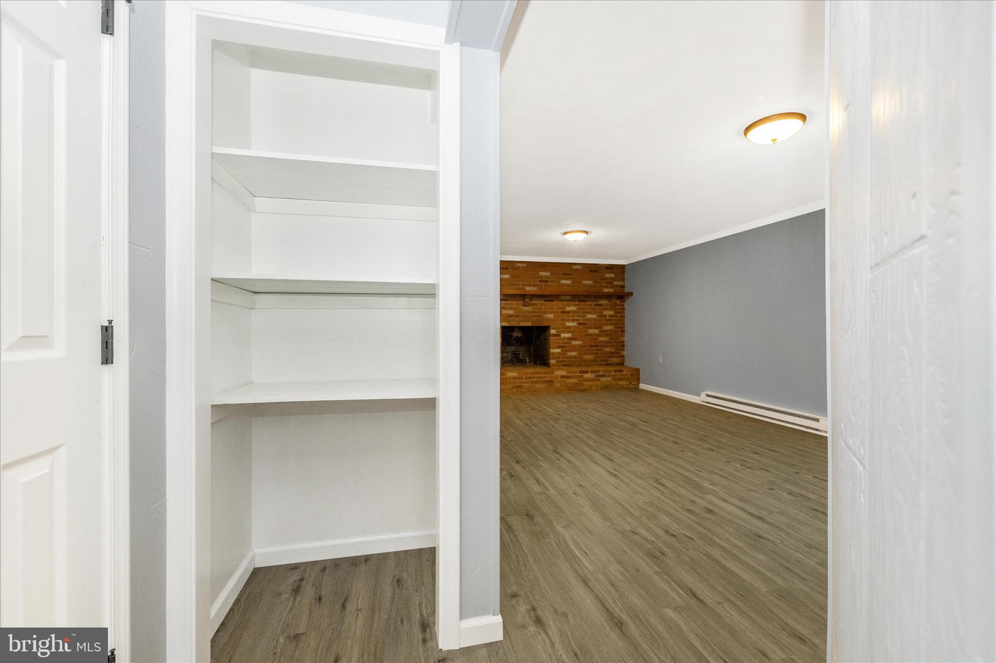 2640 Jefferson Pike Jefferson, MD 21755 - Photo 27 of 63 Hallway