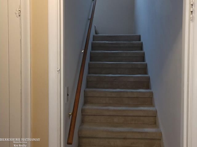 23091 David Eastpointe, MI 48021 - Photo 27 of 43 50097303-27.JPG