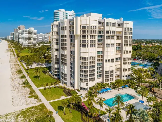 $1,895,000 | 4051 Gulf Shore Boulevard North, Unit 500, Naples, FL 34103