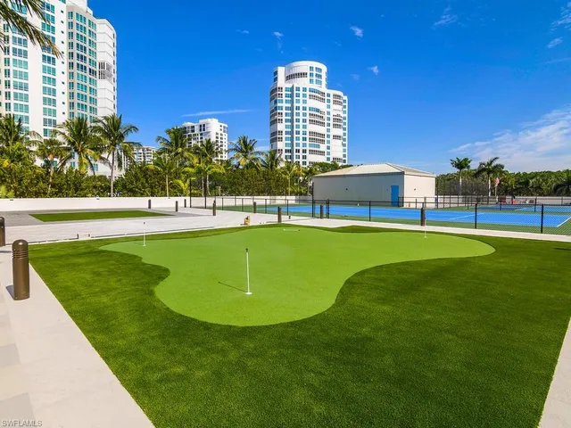 $1,895,000 | 4051 Gulf Shore Boulevard North, Unit 500, Naples, FL 34103