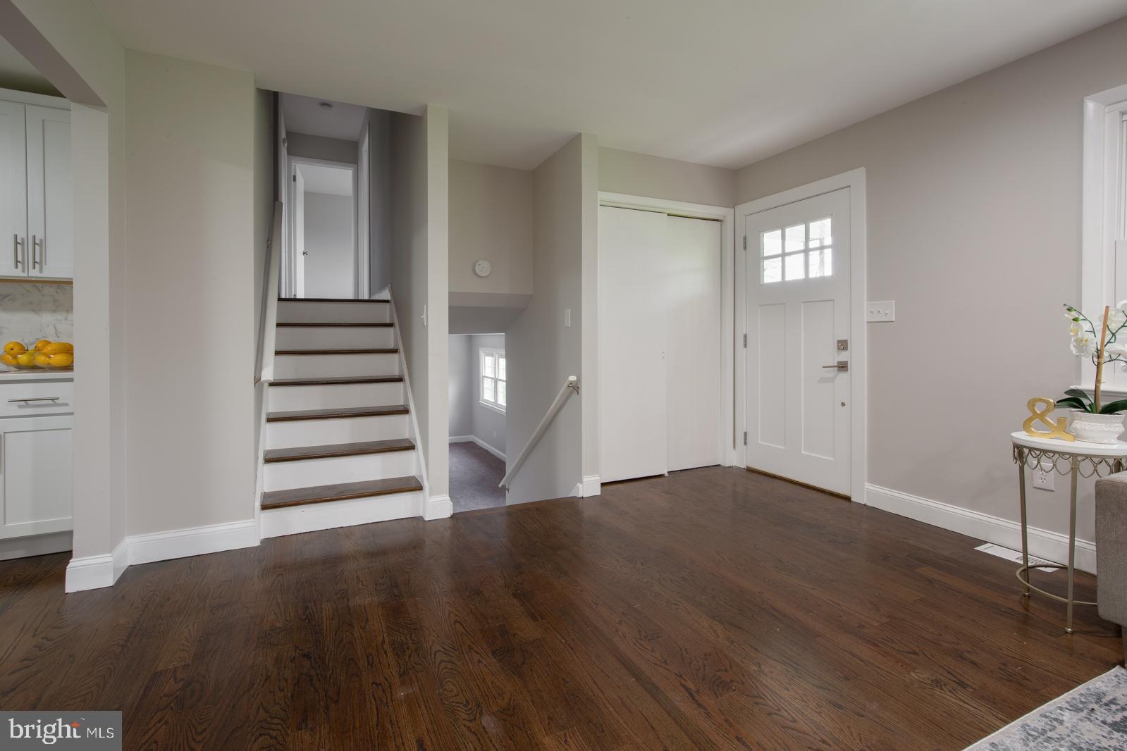 61 Rockland Road Ewing, NJ 08638 - Photo 4 of 25 Gallery Image 4