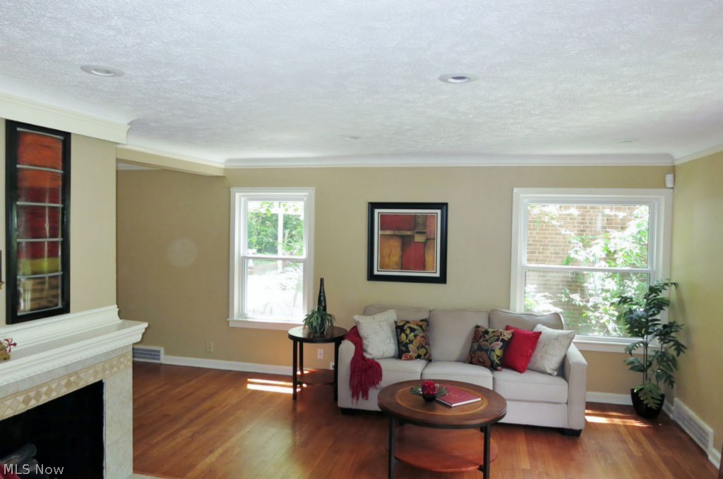 3196 Rumson Road Cleveland, OH 44118 - Photo 5 of 21