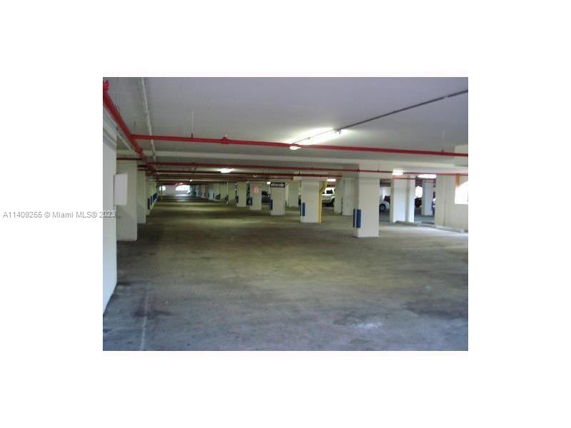 Miami Miami, FL 33126 - Photo 17 of 18 a view of living room with a rug