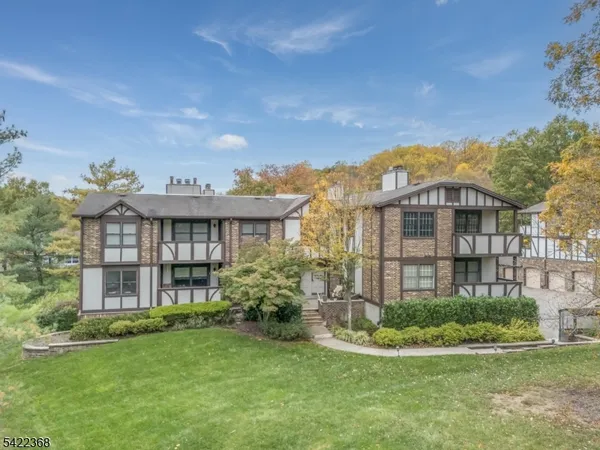 $479,900 | 19 Heritage Drive, Chatham, NJ 07928
