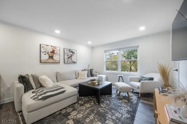 $479,900 | 19 Heritage Drive, Chatham, NJ 07928