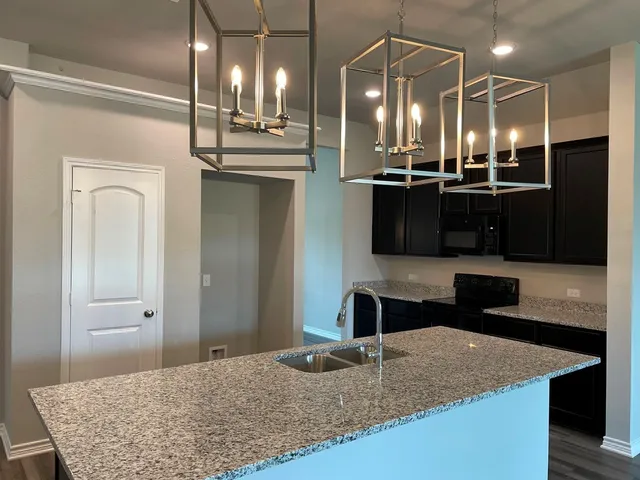 $1,725 | 7722 Merry Oaks Cove, Temple, TX 76502