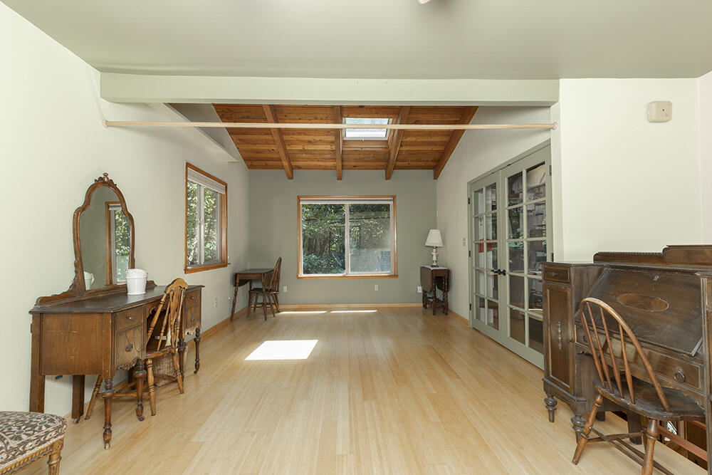 8843 Deer Creek Road Selma, OR 97538 - Photo 23 of 65 22