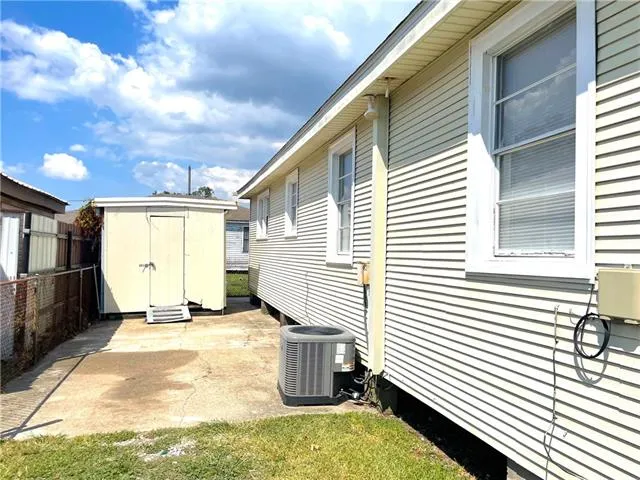 $1,100 | 824 Carmadelle Street, Marrero, LA 70072