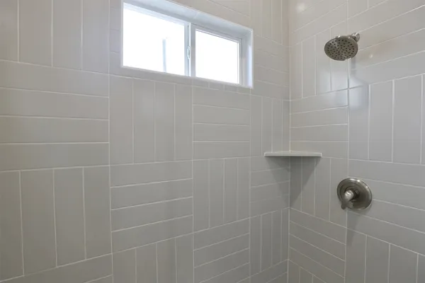 $3,000 | 421 East 41st Street, Houston, TX 77022