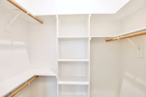 $3,000 | 421 East 41st Street, Houston, TX 77022