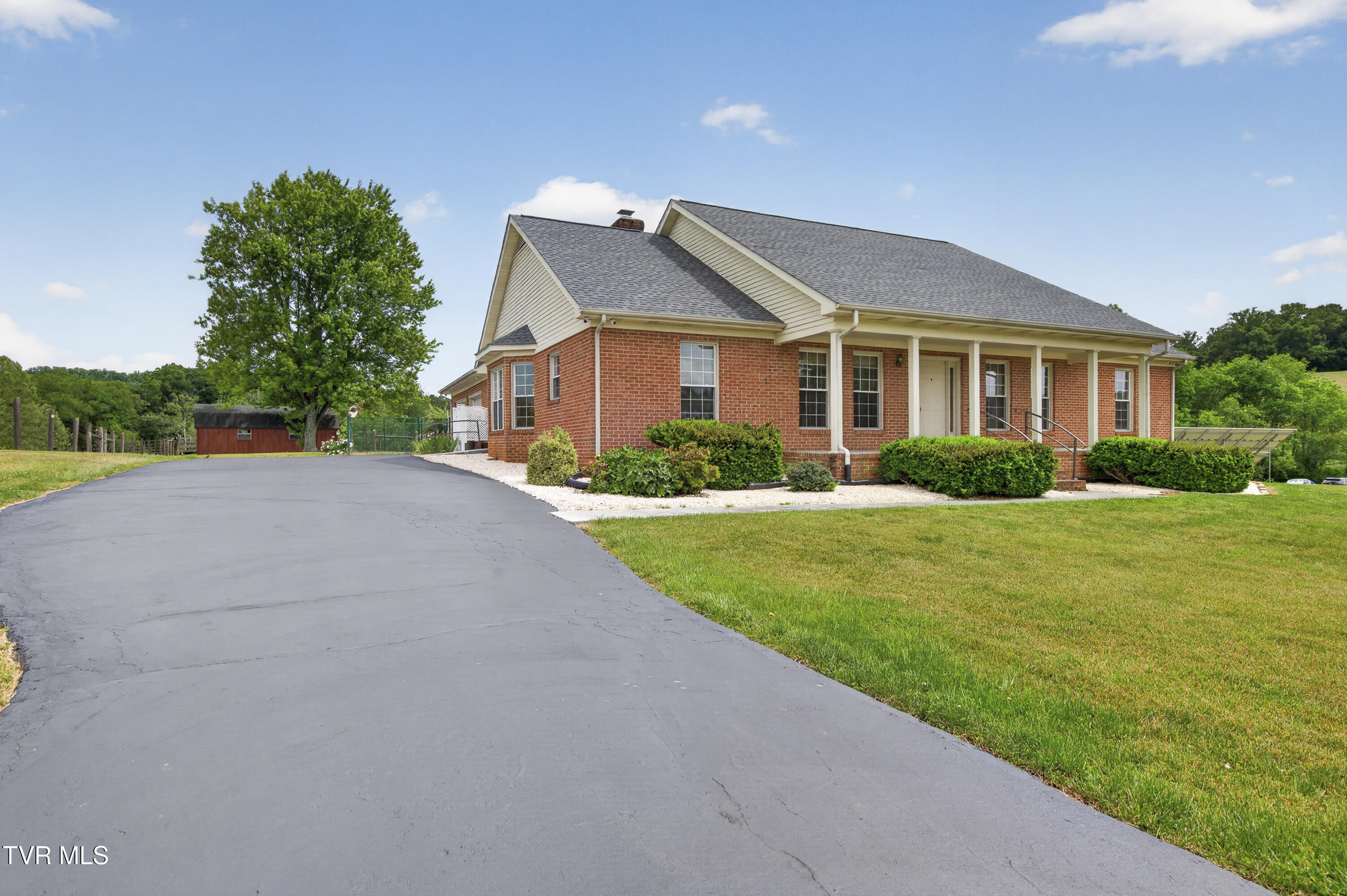 18158 Old Jonesboro Road Abingdon, VA 24211 - Photo 3 of 27 18158-Old-Jonesboro-Rd-Abingdon-VA Matt-