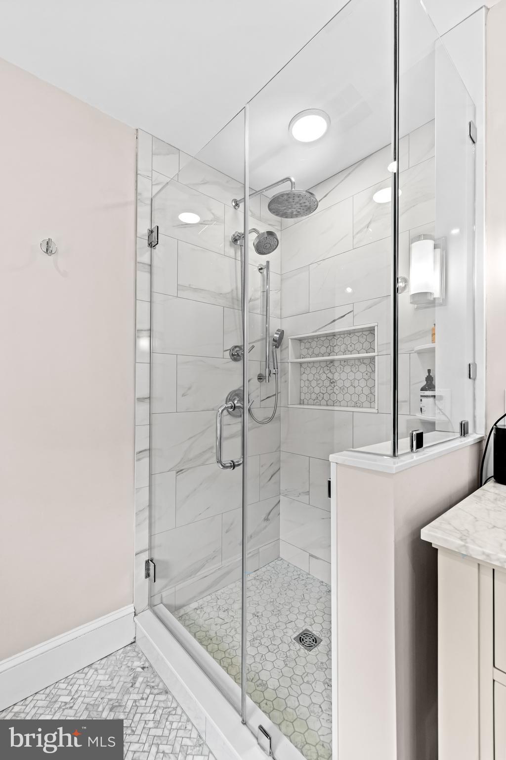1846 Circle Road Baltimore, MD 21204 - Photo 39 of 62 Primary Bath