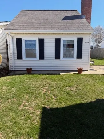 $1,750 | 280 Bonnet Point Road, Unit A, Narragansett, RI 02882