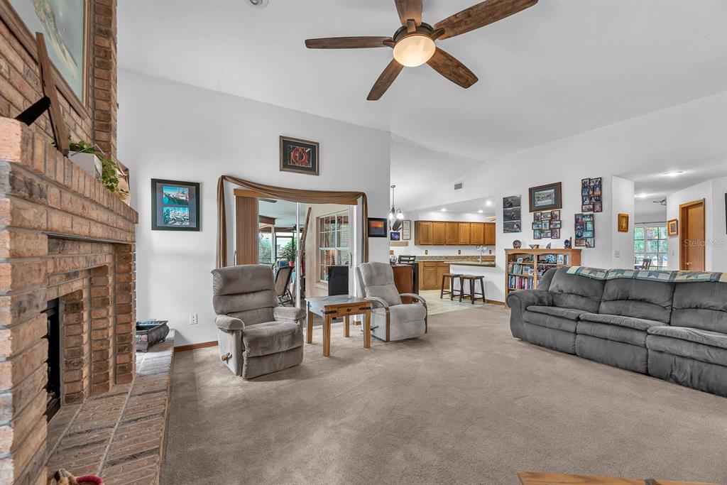 621 Penn National Road Seffner, FL 33584 - Photo 10 of 50