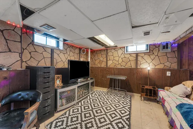 $150,000 | 23728 Normandy Avenue, Eastpointe, MI 48021