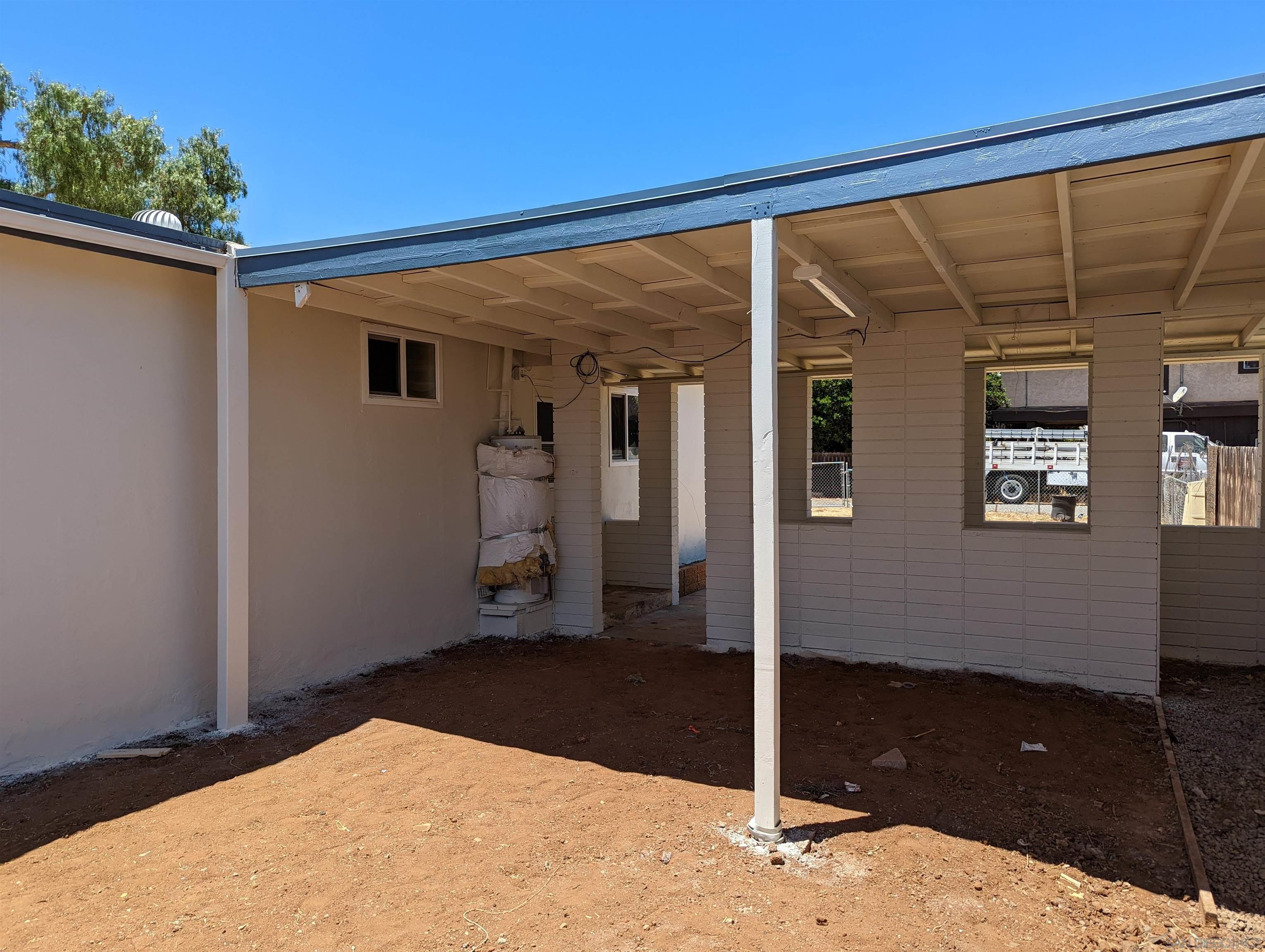 1207 Lyons Lane El Cajon, CA 92021 - Photo 5 of 39